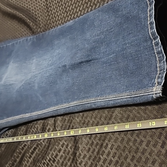 Chico's Cropped Jean - Picture 9 of 11